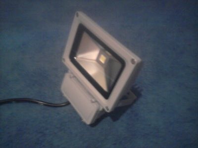 Flesineon G-DТ115-27-W LED прожектор белый,1LED-15W,220V